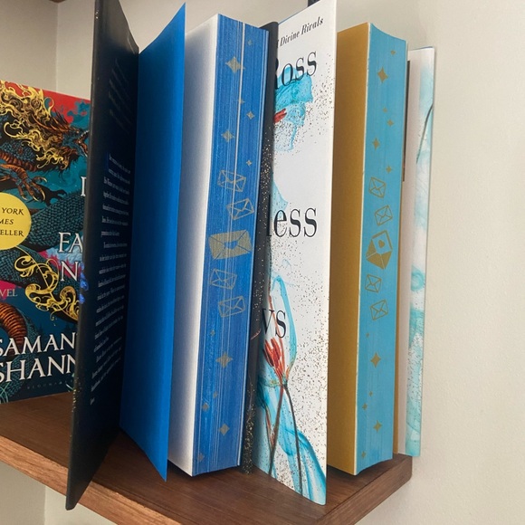 Divine Rivals, Ruthless Vows, - Duology - Sprayed edges, First Edition’s! - Picture 3 of 6